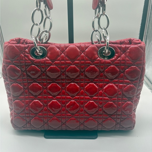 Christian Dior Lady Dior Medium Red Patent Cannage Bag Charm Italy Authentic - Picture 2 of 14